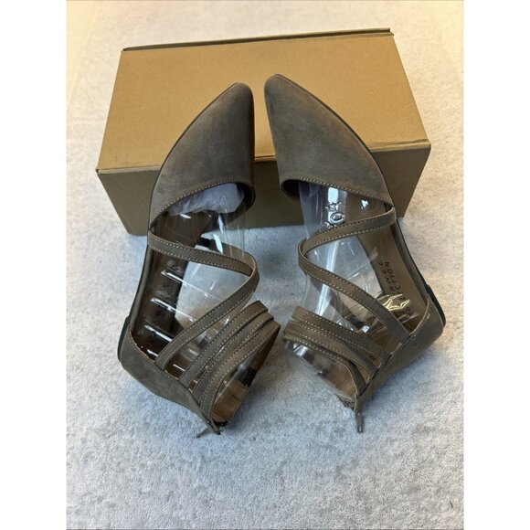 Sold out - Picture 4 of 9